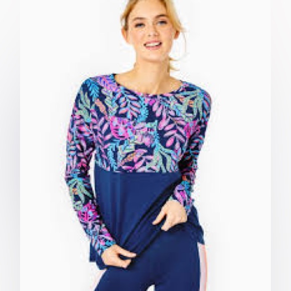 Lily Pulitzer Finn Top In Oyster Bay Navy Youve Been Spotted - Picture 1 of 7